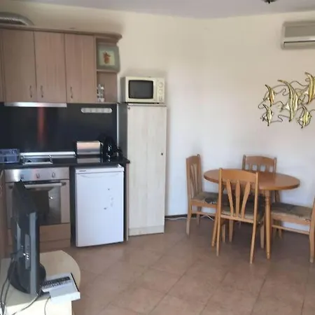 아파트 3 Bedroom With Pool Views At Arcadia Complex