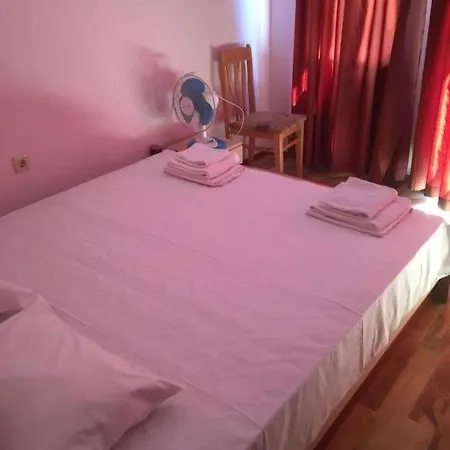 3 Bedroom With Pool Views At Arcadia Complex 써니비치